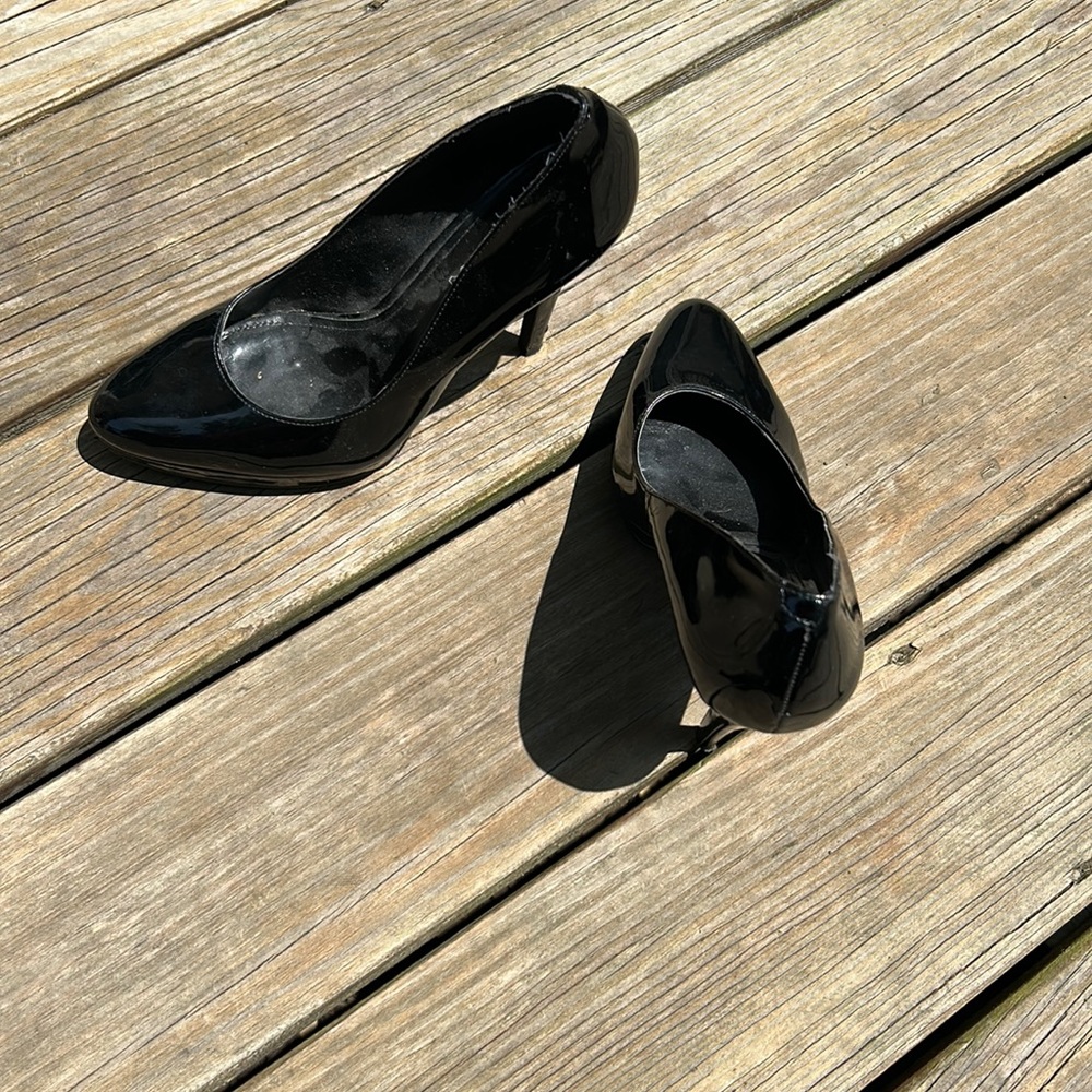 Aldo patent leather heels size 40